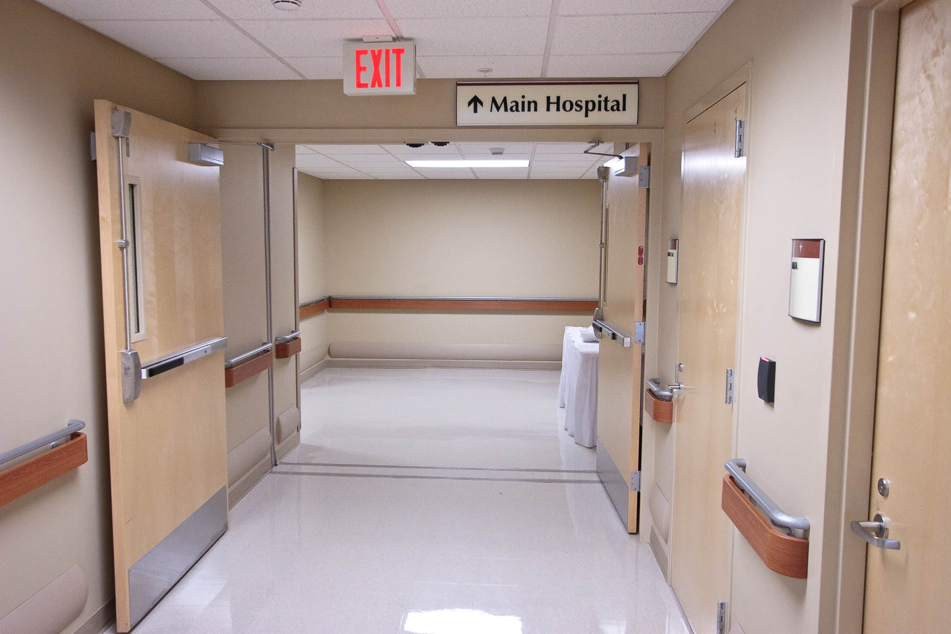 St Vincents ICU Corridor